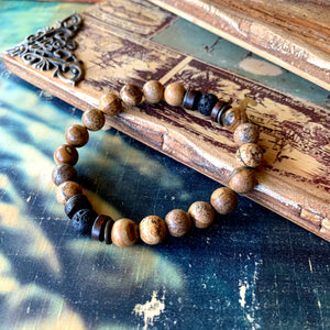 Bokeelia // Natural Wood Bead Bracelet
